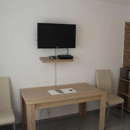Aparthotel Lipp 3*