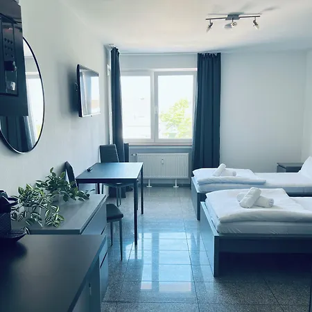 Lipp Aparthotel 3*