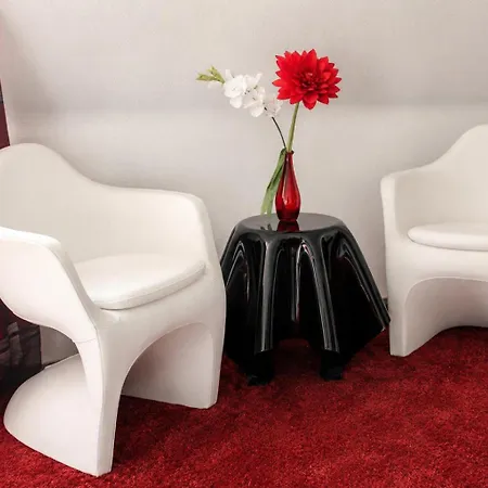 Lipp Aparthotel 3*