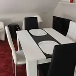 Lipp Apartahotel