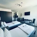 Apartahotel Lipp 3*