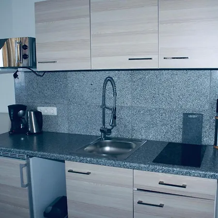 Hotel apartamentowy Lipp 2*